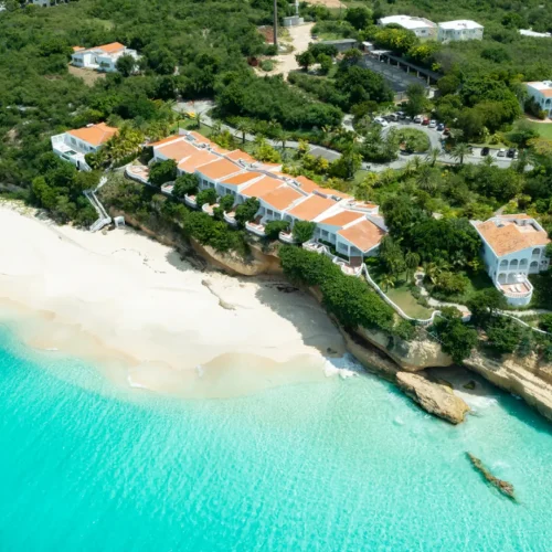 La historia detrás de la isla del Caribe que la IA está llenando de millones